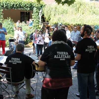 Abbildung: Wo wir sind, spielt die Musik